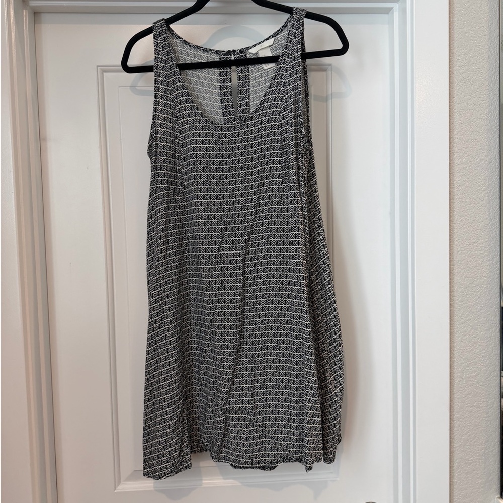 H&M Monochrome Geometric Pattern Dress